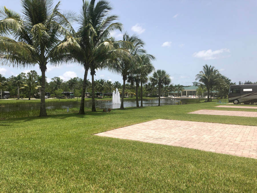 Palm Beach Motorcoach Resort Paved Lots